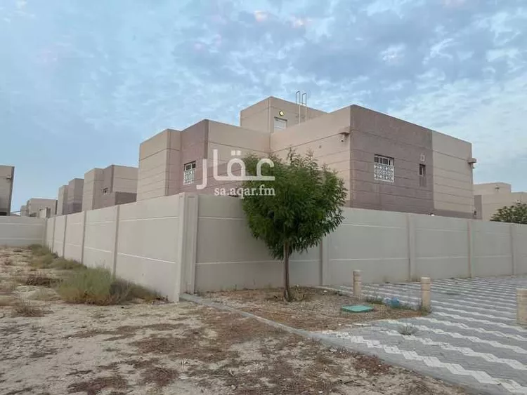 فيلا للبيع في شارع شارع السنابل 5, حي المطرفية, مدينة مدينه الجبيل الصناعيه, المنطقة الشرقية صورة 2