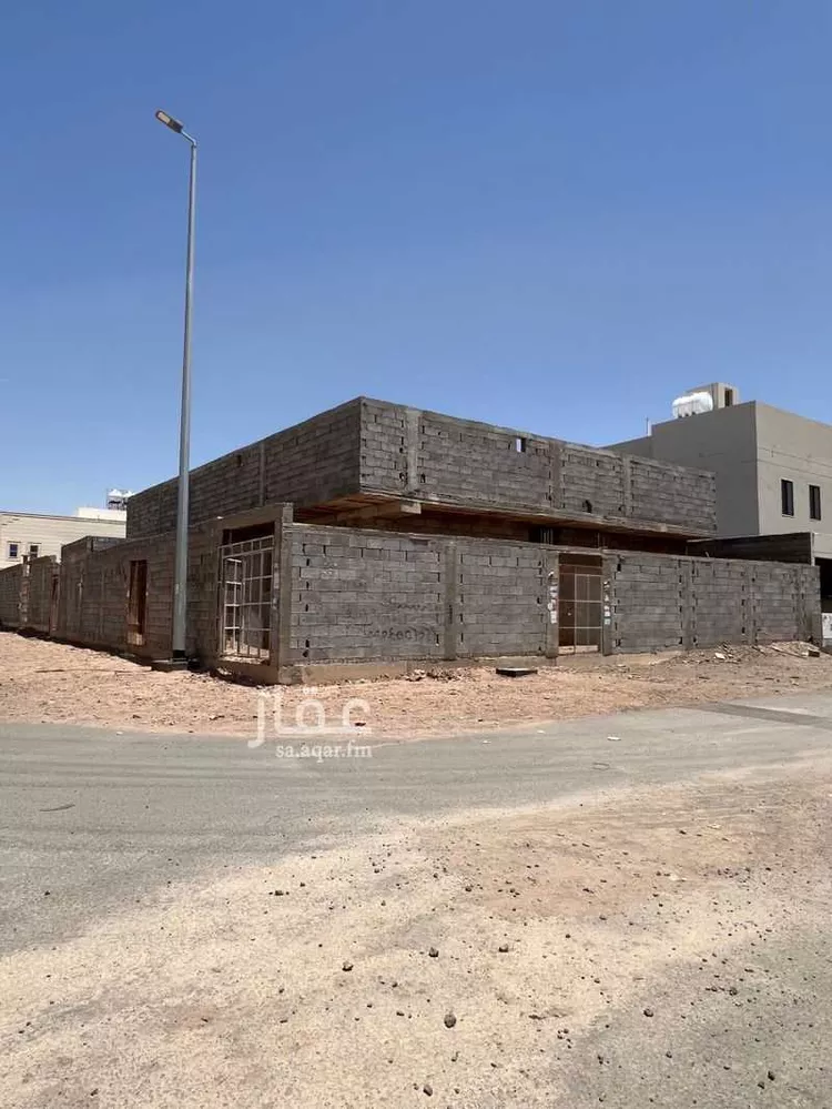 Building for Sale in Medina King Fahd صورة 2