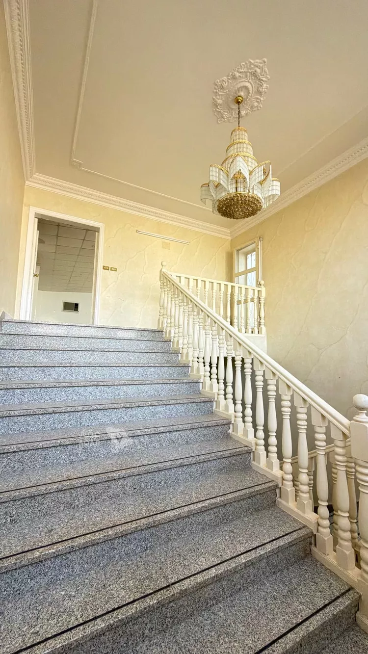 Building for Sale in Medina Al Qaswa صورة 2