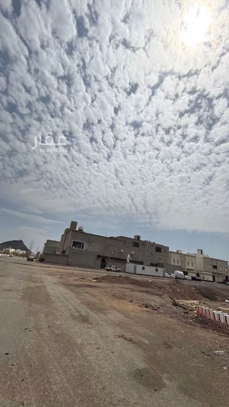 أرض للبيع في شارع ابو معاذ النحوي, حي السكب, مدينة المدينة المنورة, منطقة المدينة المنورة صورة 2