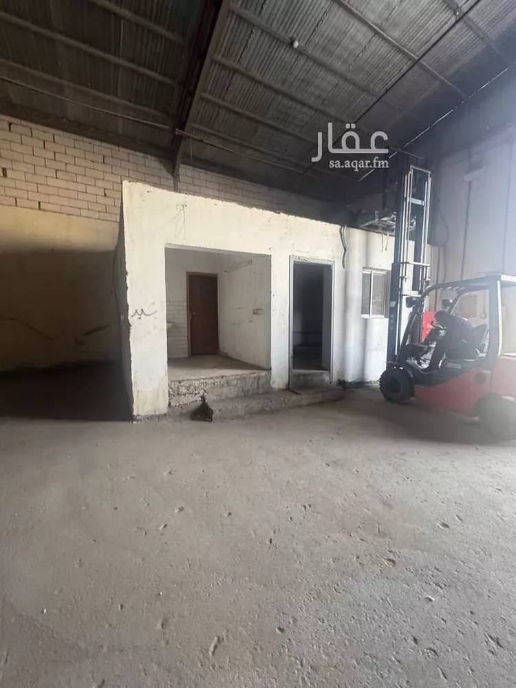 مستودع للإيجار في شارع طلحة بن الزبير, حي السلي, مدينة الرياض, منطقة الرياض