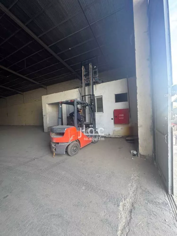 مستودع للإيجار في شارع طلحة بن الزبير, حي السلي, مدينة الرياض, منطقة الرياض صورة 3