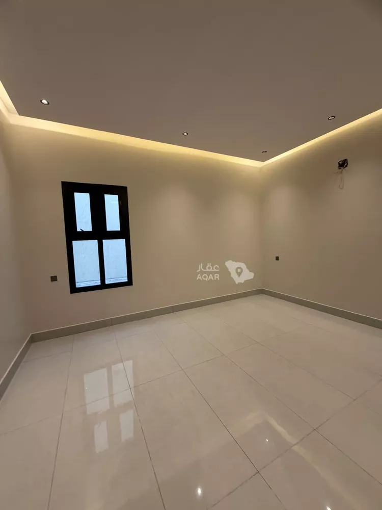 Floor for Sale in Riyadh Al Khaleej 18