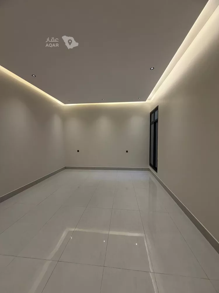 Floor for Sale in Riyadh Al Khaleej 16