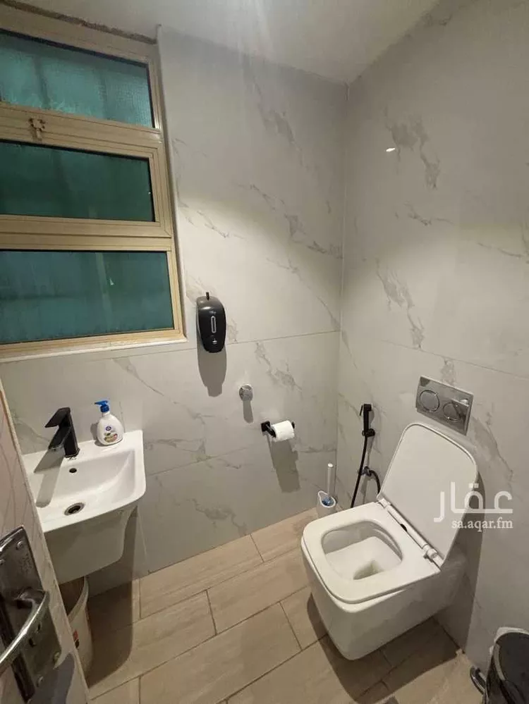 مكتب تجاري للإيجار في شارع العروبه, حي الورود, مدينة الرياض, منطقة الرياض 10