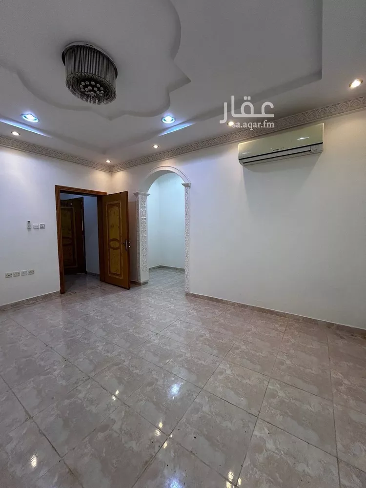 شقة للإيجار في شارع عبدالله بن قيس, حي إشبيلية, مدينة الرياض, منطقة الرياض صورة 3