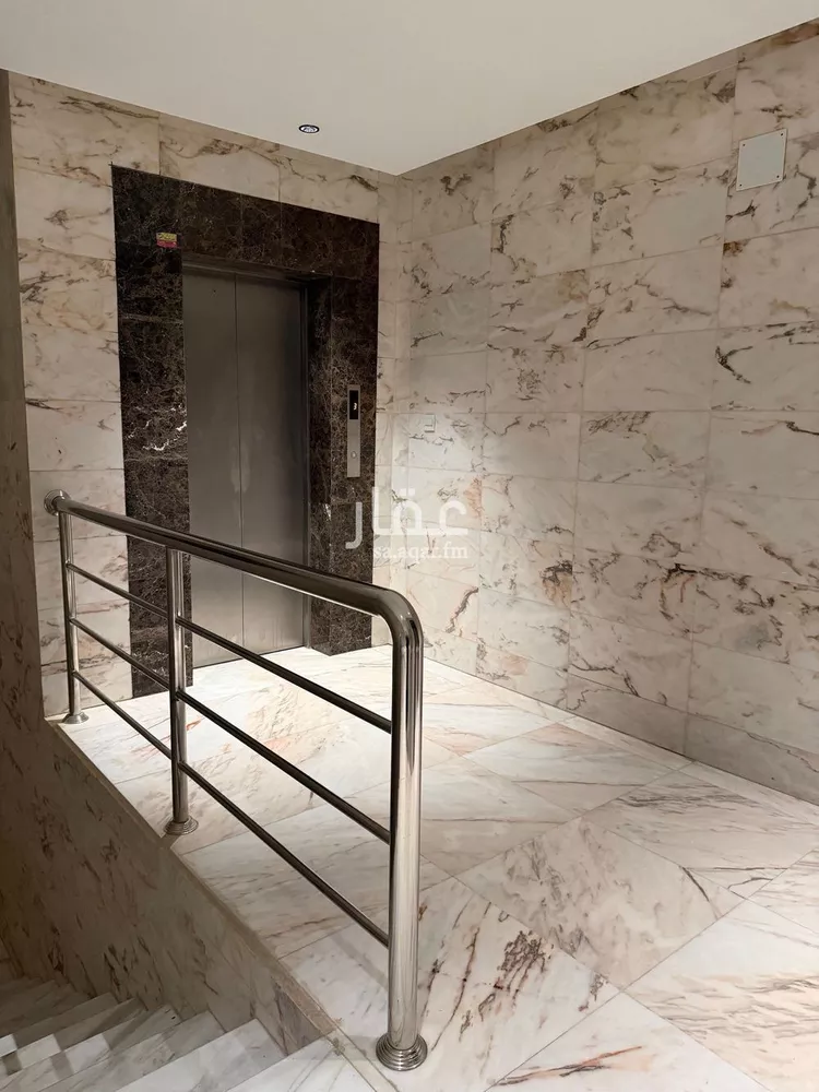 مكتب تجاري للإيجار في شارع طريق الامير محمد بن سعد بن عبد العزيز, حي الملقا, مدينة الرياض, منطقة الرياض صورة 4