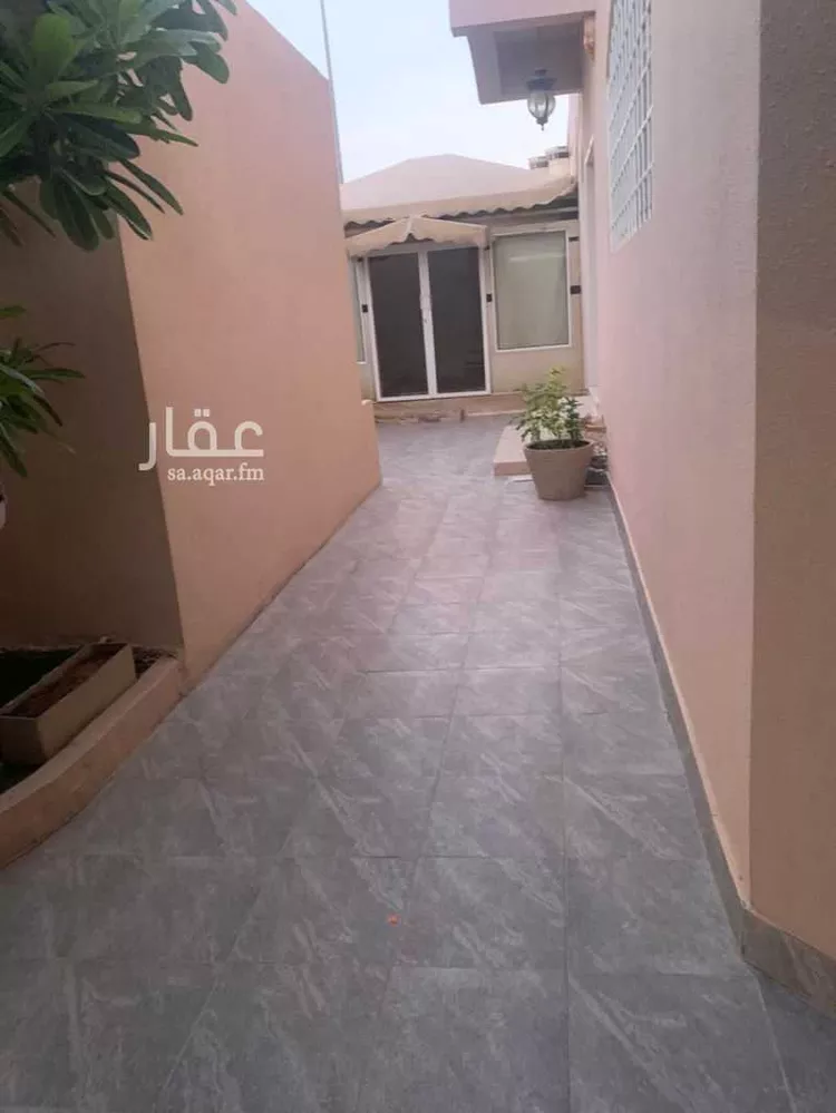 فيلا للبيع في شارع مصطفى الغلايني, حي الأندلس, مدينة الرياض, منطقة الرياض صورة 2