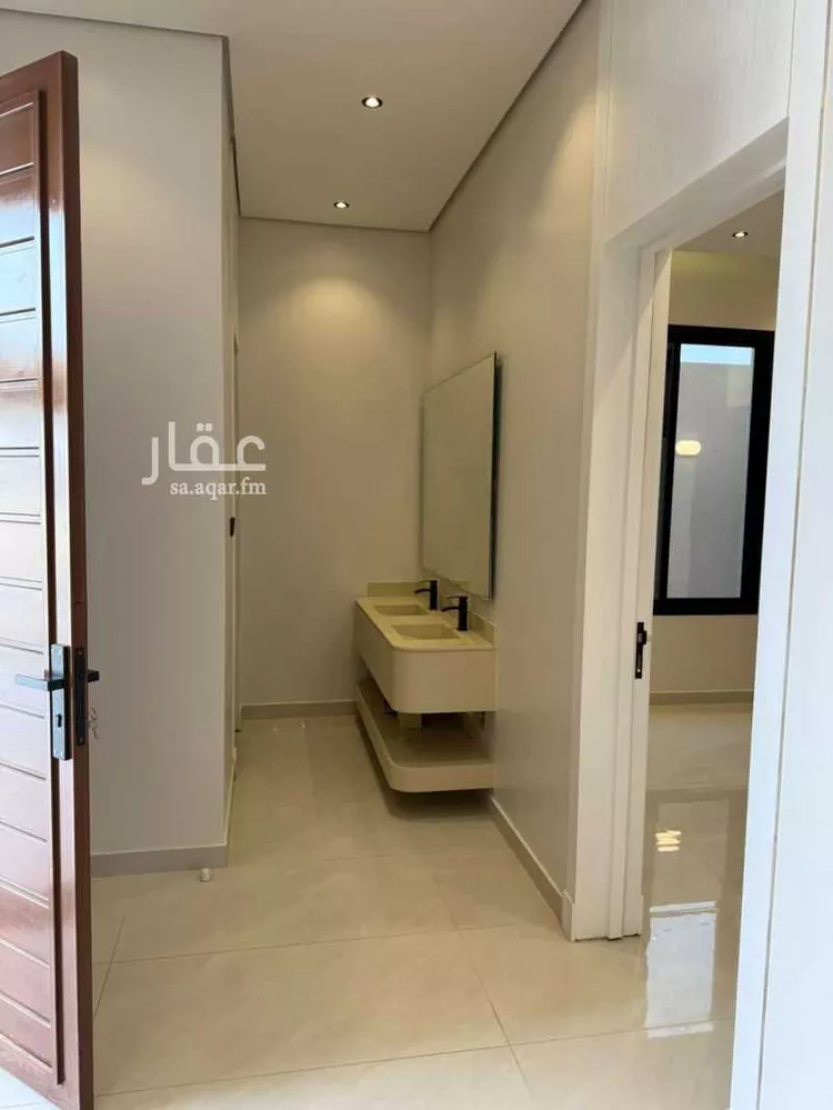فيلا للبيع في شارع الوادي الفارع, حي الجنادرية, مدينة الرياض, منطقة الرياض صورة 2