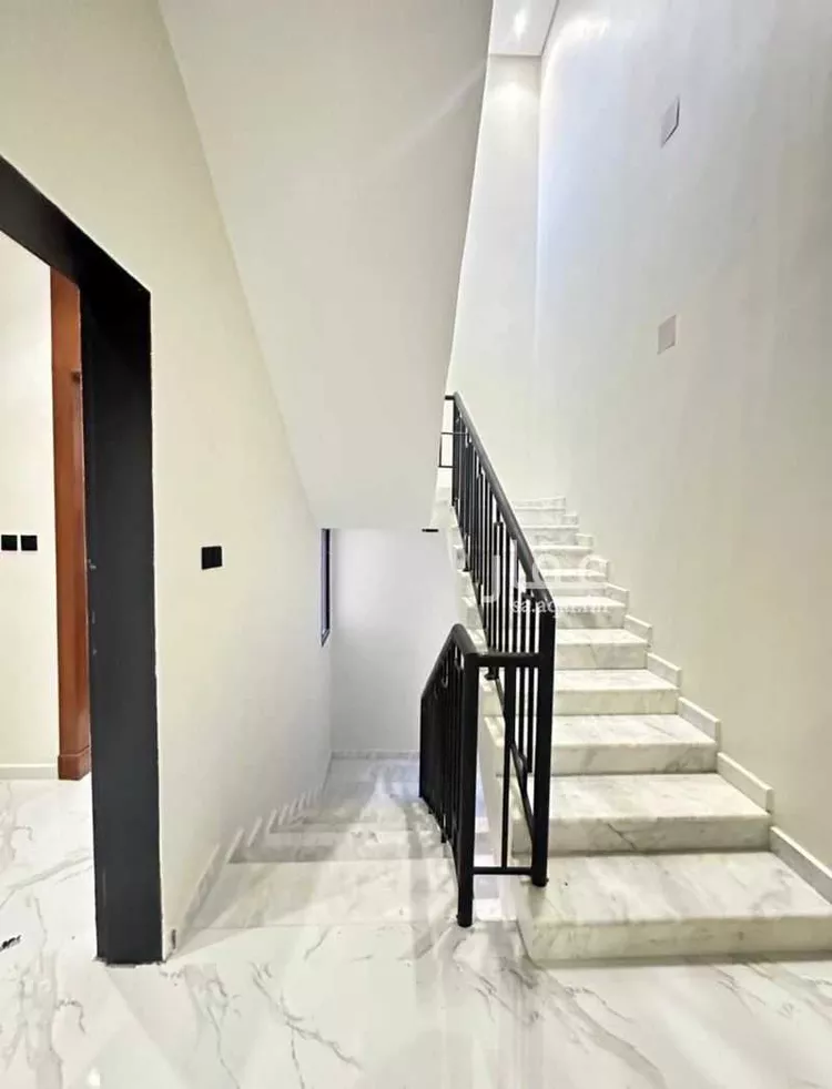 Floor for Sale in Riyadh Al Hazm صورة 3