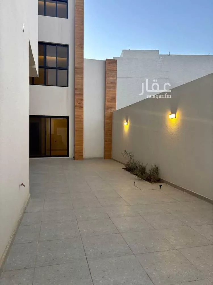 فيلا للبيع في شارع لطف بن سعد السميني, حي المهدية, مدينة الرياض, منطقة الرياض صورة 2