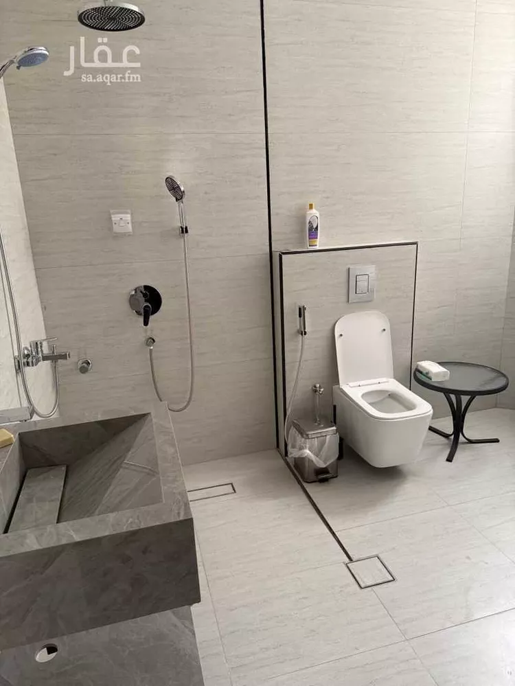 فيلا للبيع في شارع المشارق, حي الياسمين, مدينة الرياض, منطقة الرياض صورة 2