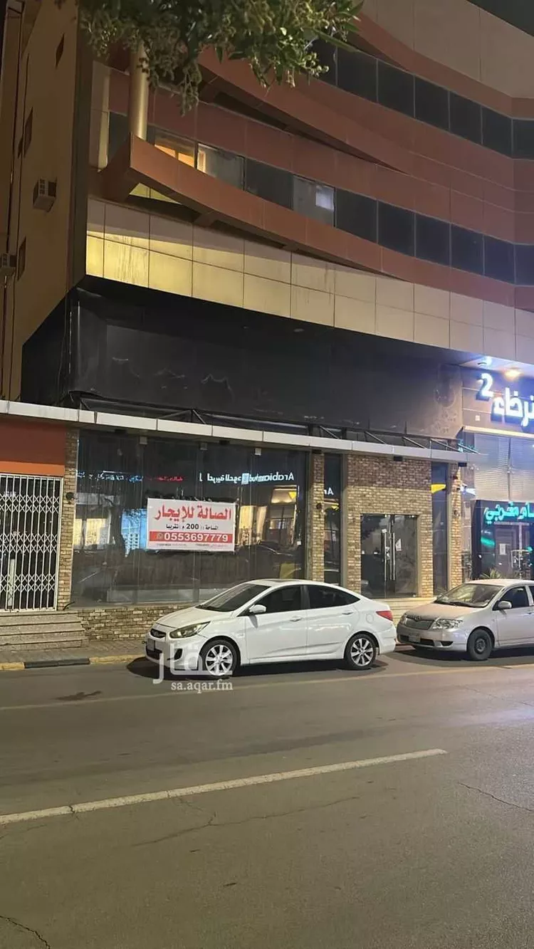 عمارة للإيجار في شارع خالد بن عبدالعزيز, حي الفايزية, مدينة بريدة, منطقة القصيم