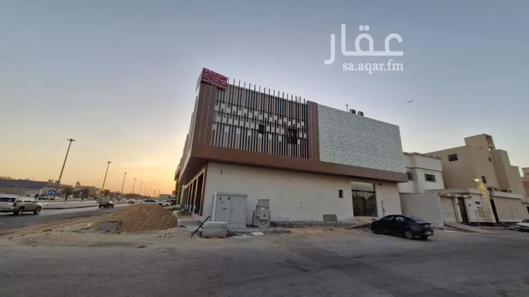 عمارة للإيجار في شارع نجم الدين الايوبي, حي طويق, مدينة الرياض, منطقة الرياض صورة 2