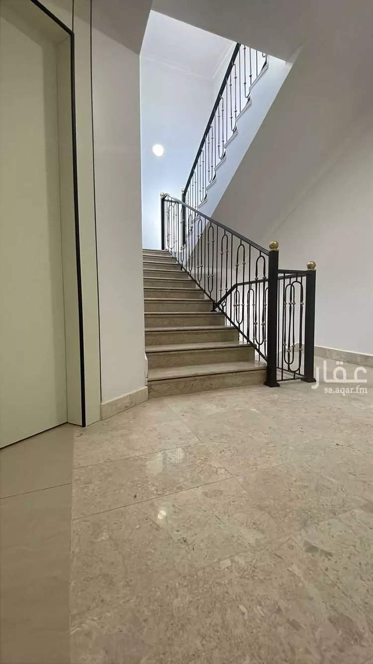 فيلا للبيع في شارع عثمان بن قائد, حي العارض, مدينة الرياض, منطقة الرياض صورة 2