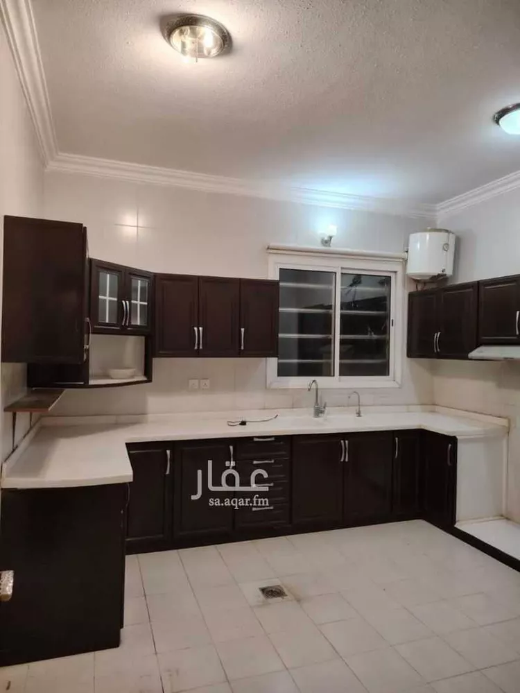 فيلا للإيجار في شارع عبدالرحمن بن هرمز, حي العارض, مدينة الرياض, منطقة الرياض صورة 2