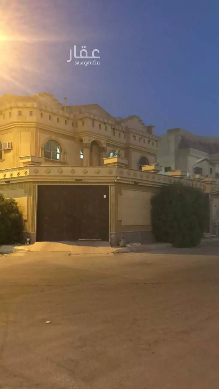فيلا للبيع في شارع محمد بن الربيع, حي إشبيلية, مدينة الرياض, منطقة الرياض صورة 2