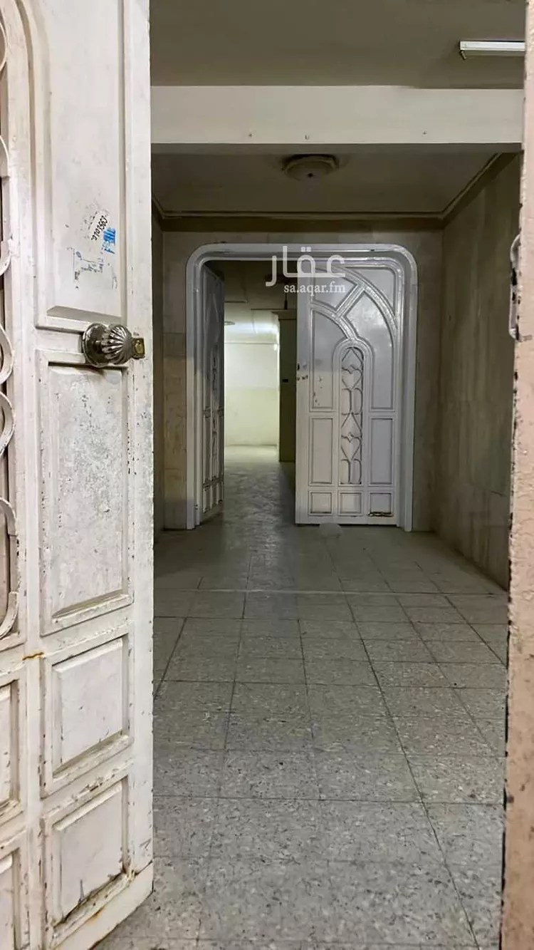 عمارة للبيع في شارع المثنى بن حارثة, حي الشفاء, مدينة الرياض, منطقة الرياض صورة 4