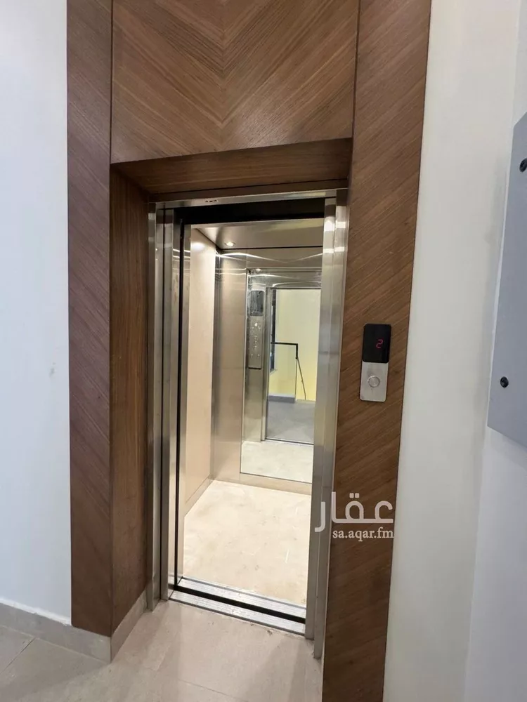 فيلا للبيع في شارع عثمان بن شبانة, حي العارض, مدينة الرياض, منطقة الرياض 7