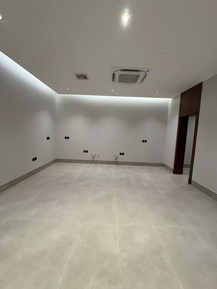 Floor for Sale in Riyadh Al Aqiq صورة 2