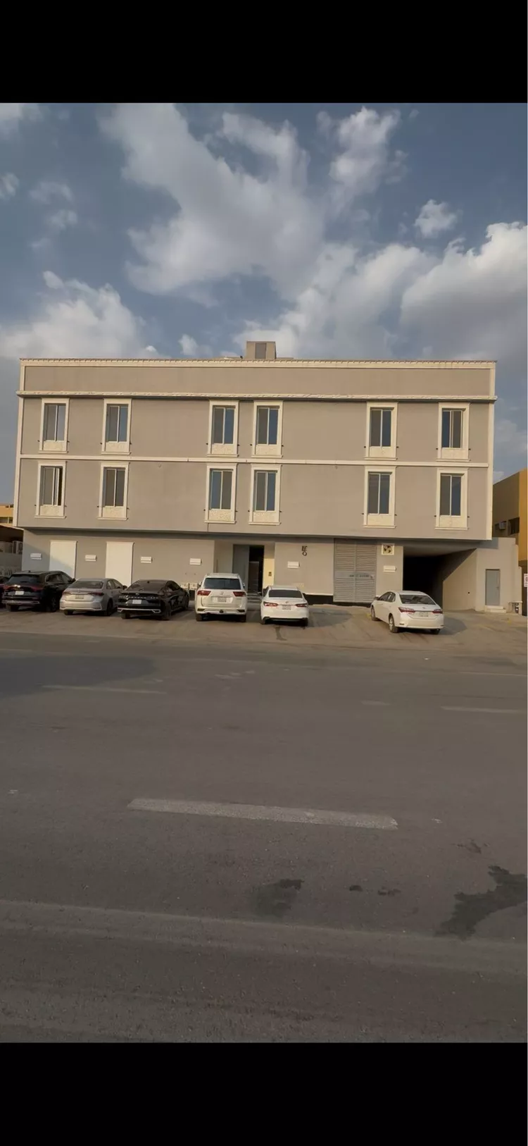 Apartment for Sale in Riyadh Dhahrat Laban