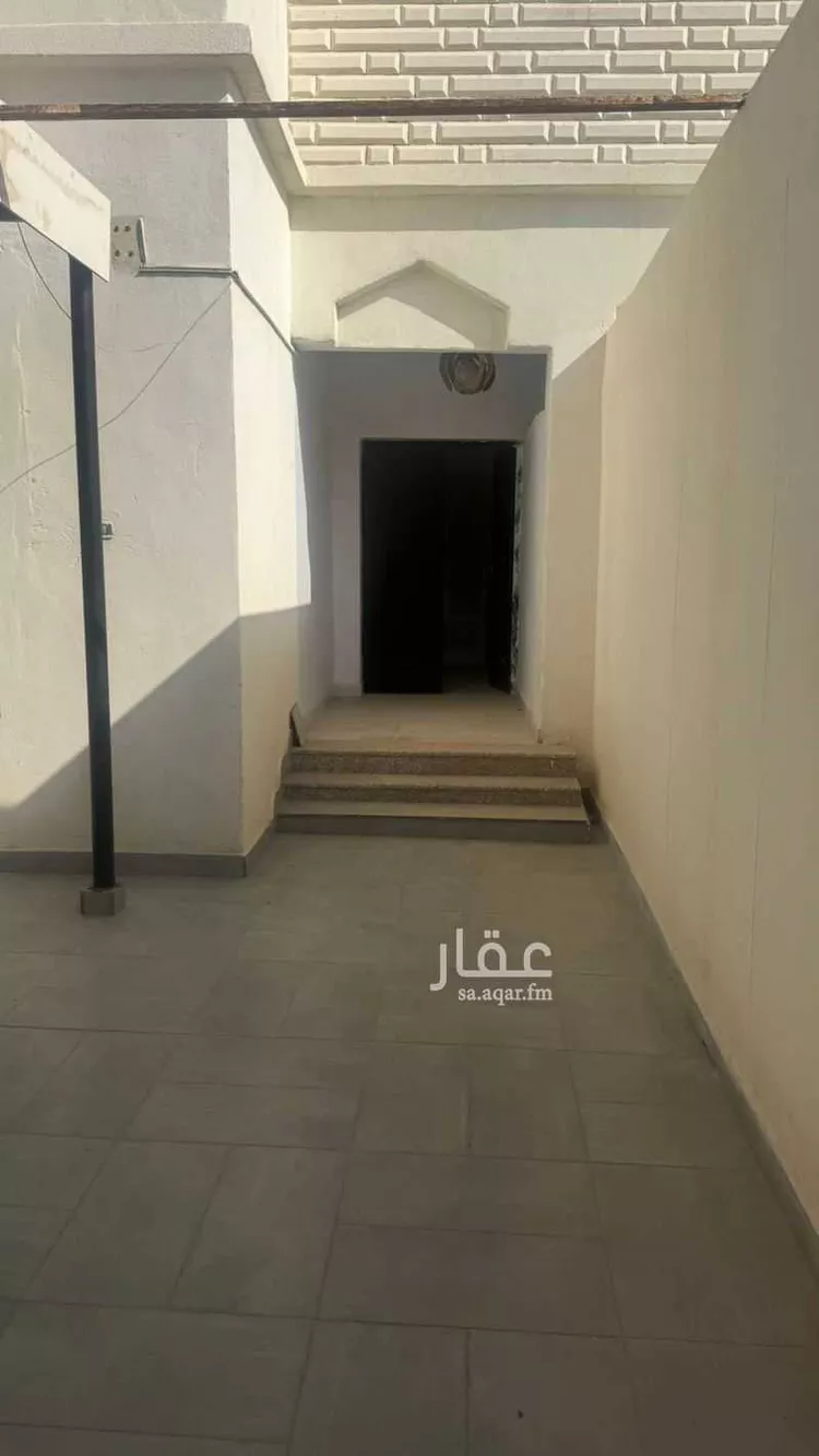 شقة للإيجار في شارع ثابت بن النعمان ، حي الاشرفية ، عنيزة ، عنيزة