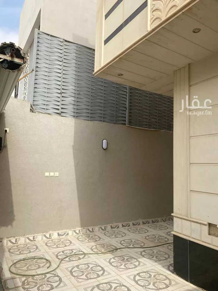 فيلا للبيع في شارع محمد بن يزيد الثمالي بن المبرد, حي القيروان, مدينة الرياض, منطقة الرياض