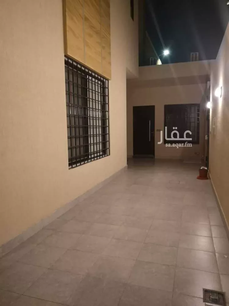 Villa for Sale in Riyadh Al Uraija Al Wusta