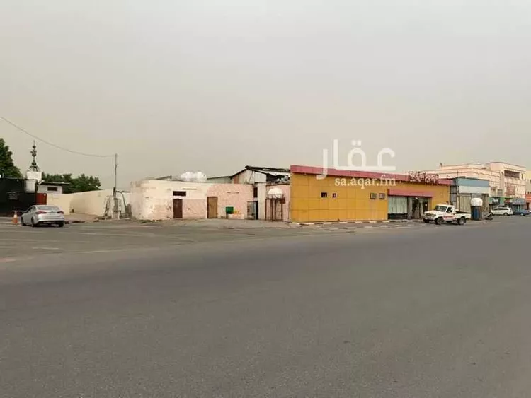 محل للبيع في شارع طريق الملك عبدالعزيز, حي النهضة, مدينة بيش, منطقة جازان صورة 3