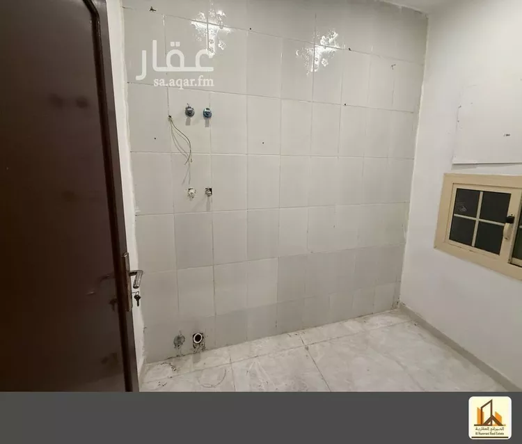 شقة للإيجار في شارع محمد بن طملون, حي النزهة, مدينة جدة, منطقة مكة المكرمة صورة 3