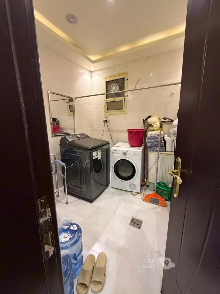 شقة للبيع في شارع مدرك بن واصل, حي بدر, مدينة الرياض, منطقة الرياض 4