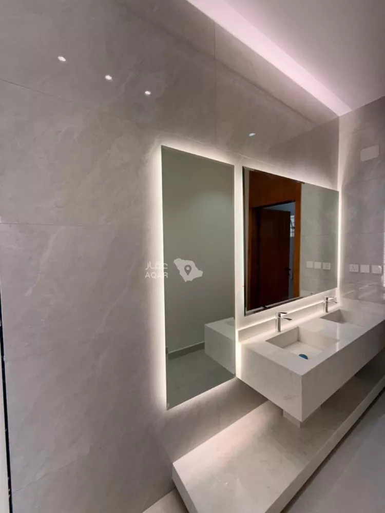 Floor for Sale in Khamis Mushait Al Wahah 9