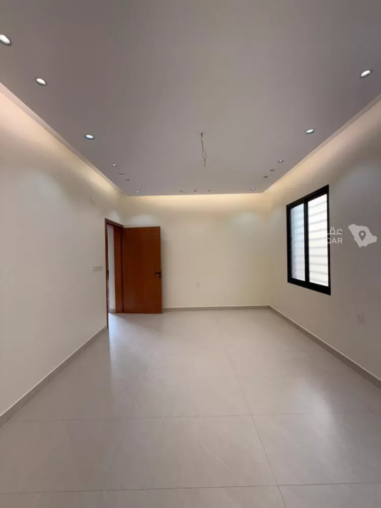 Floor for Sale in Khamis Mushait Al Wahah 14