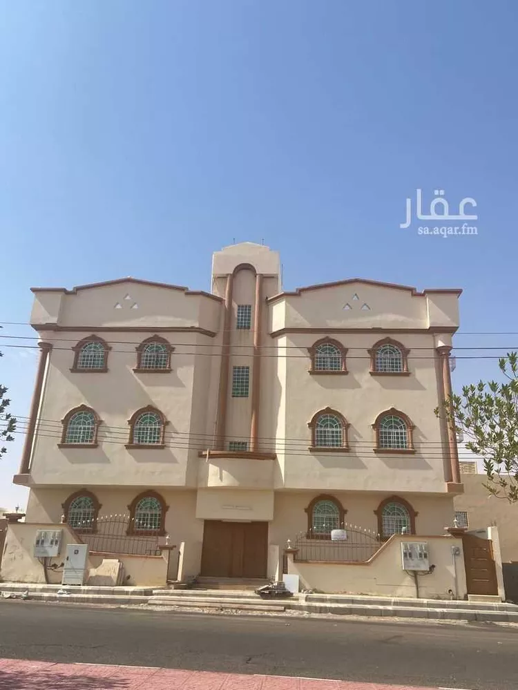 شقة للبيع في شارع الامير سلطان بن عبدالعزيز, حي الملك عبدالله, مدينة شرورة, منطقة نجران