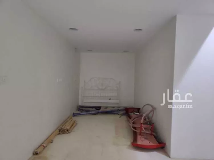 عمارة للبيع في شارع عبدالله بن قيس, حي الأمير مشعل ب, مدينة شرورة, منطقة نجران 6