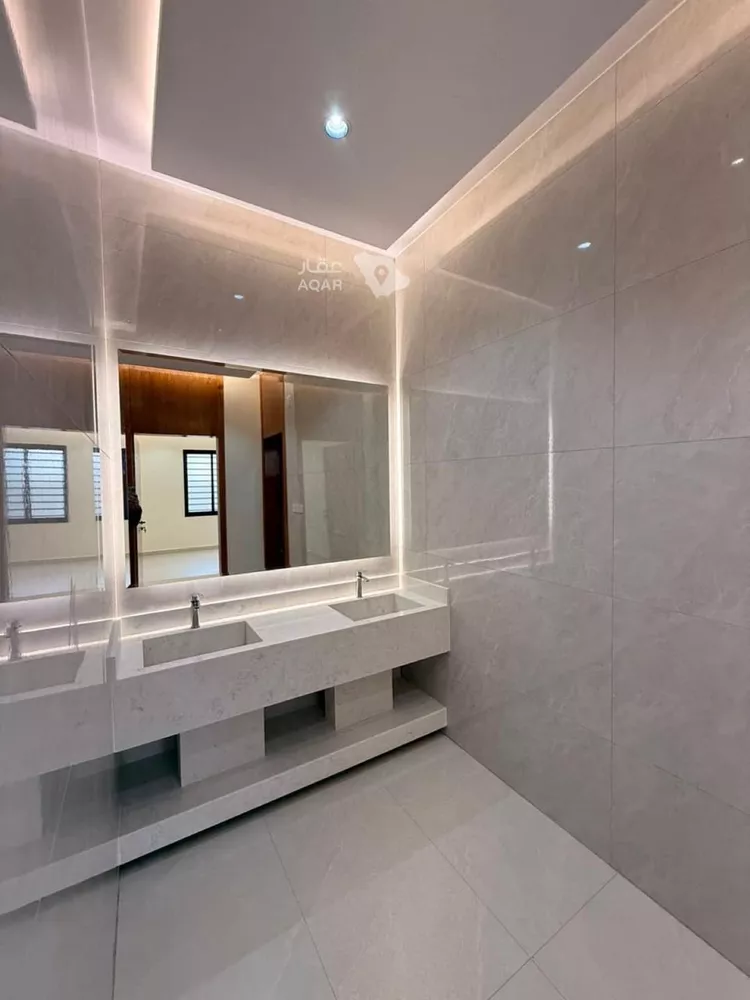 Floor for Sale in Khamis Mushait Al Wahah 16