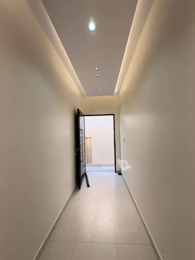 Floor for Sale in Khamis Mushait Al Wahah 13
