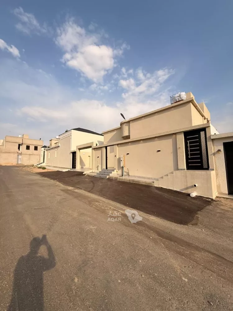 Floor for Sale in Khamis Mushait Al Wahah 23