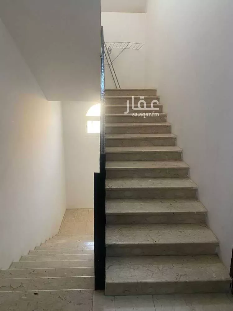 فيلا للبيع في شارع أبي عبدالله المقدسي, حي الأندلس, مدينة الرياض, منطقة الرياض صورة 3