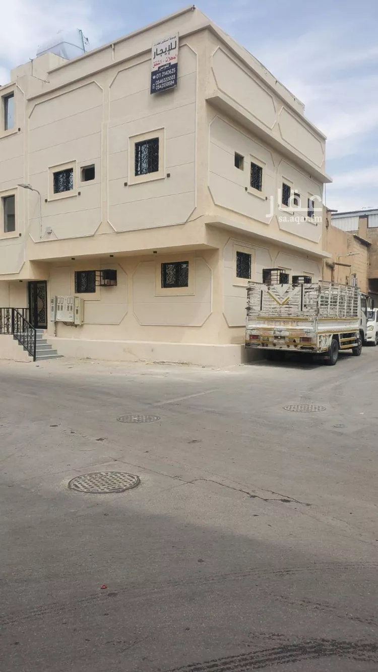 عمارة للبيع في شارع المحارب, حي عتيقة, مدينة الرياض, منطقة الرياض صورة 5