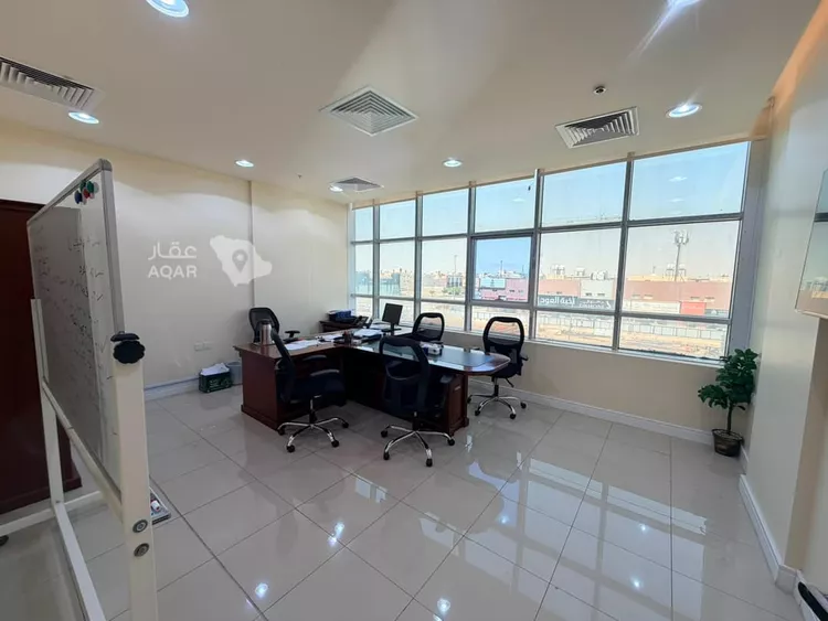 Commercial Office for Rent in Riyadh Ishbiliyah 4