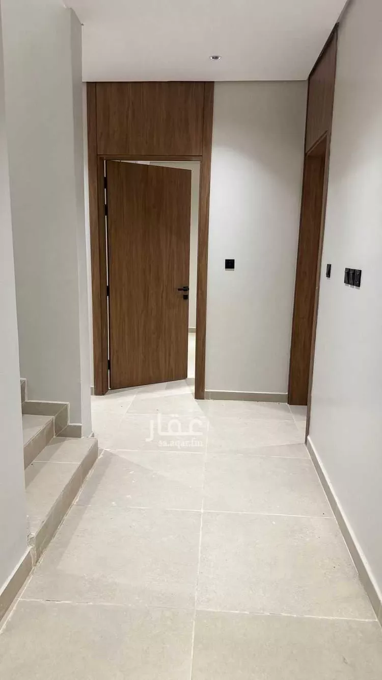 عمارة للبيع في شارع الطائف, حي الثقبة, مدينة الخبر, المنطقة الشرقية 7