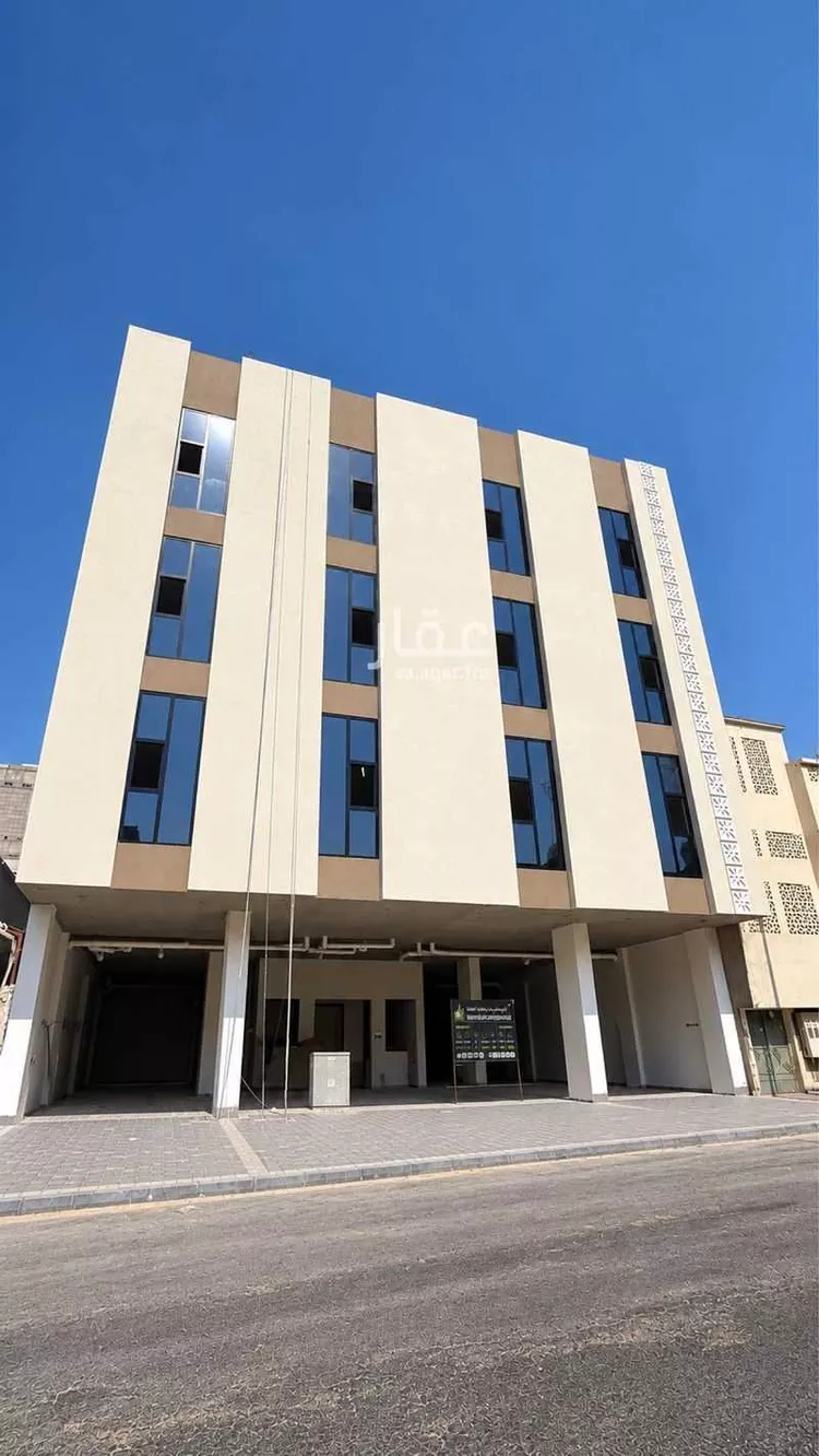 عمارة للبيع في شارع الطائف, حي الثقبة, مدينة الخبر, المنطقة الشرقية صورة 2