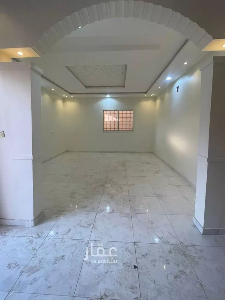 فيلا للإيجار في شارع محمد بن الحارث التغلبي, حي عكاظ, مدينة الرياض, منطقة الرياض صورة 3