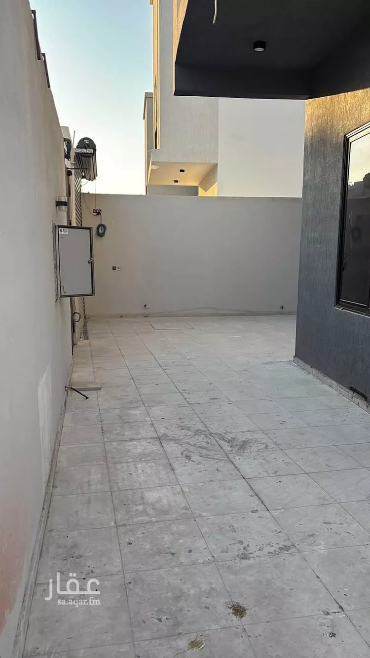 فيلا للبيع في شارع سهل بن العطار, حي الشاطئ الغربي, مدينة الدمام, المنطقة الشرقية صورة 5