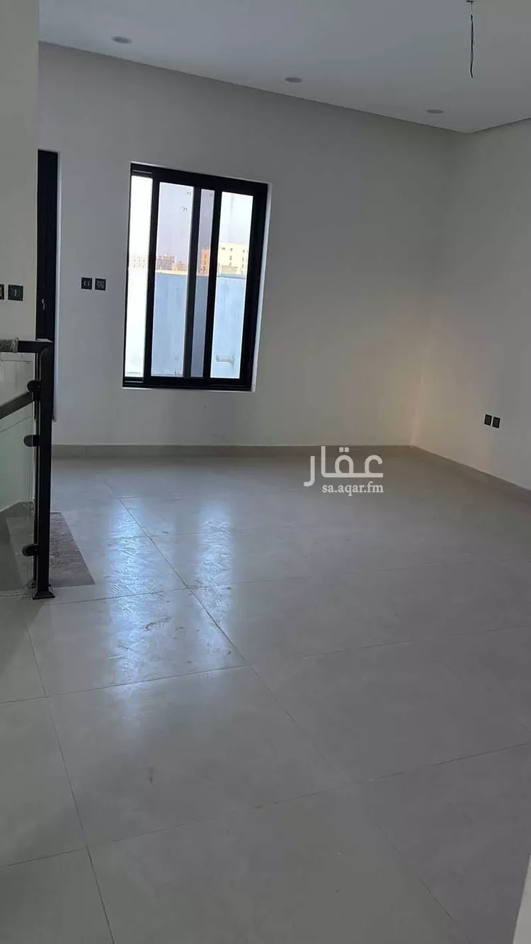 فيلا للبيع في شارع سهل بن العطار, حي الشاطئ الغربي, مدينة الدمام, المنطقة الشرقية صورة 3