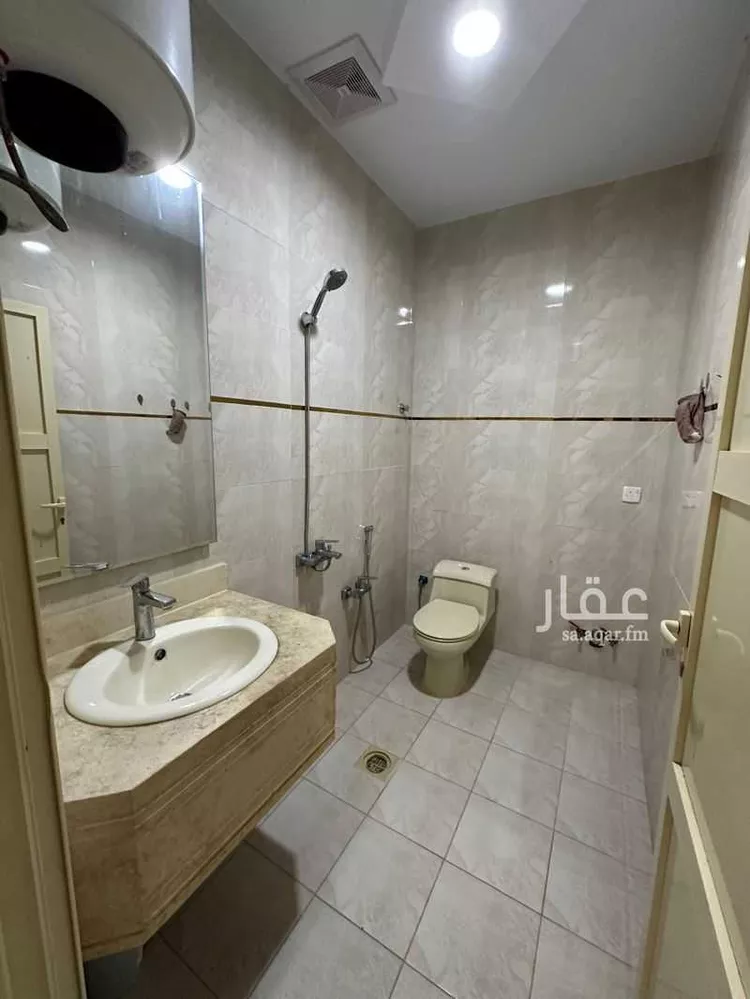 شقة للإيجار في شارع زهير بن صرد ، حي الخريمي ، حائل ، منطقة حائل صورة 2