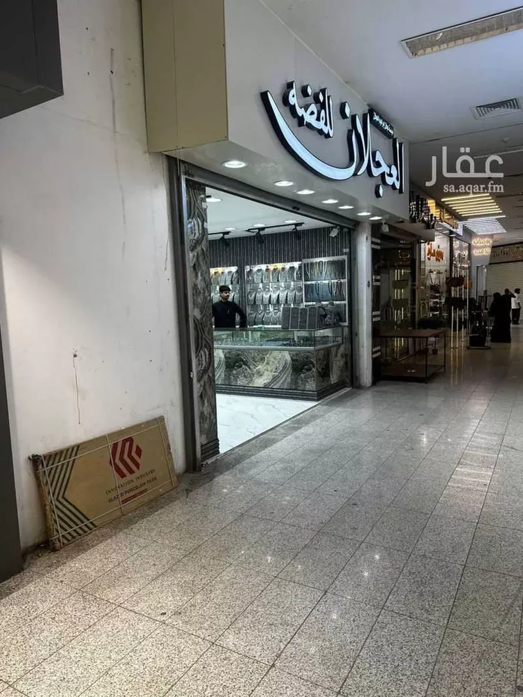 محل للبيع في شارع خالد بن الوليد, حي الأندلس, مدينة الرياض, منطقة الرياض صورة 2