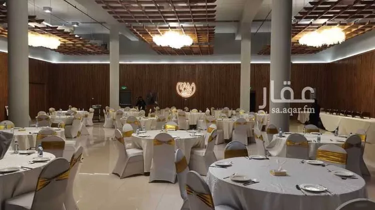 محل للإيجار في طريق الملك عبدالله بن عبدالعزيز ، حي الوسيطاء ، حائل ، منطقة حائل صورة 3