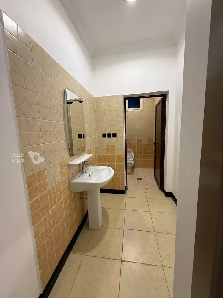 Apartment for Sale in Hail Al Khuzamy 4